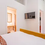 Daplace - Serenella Apartment