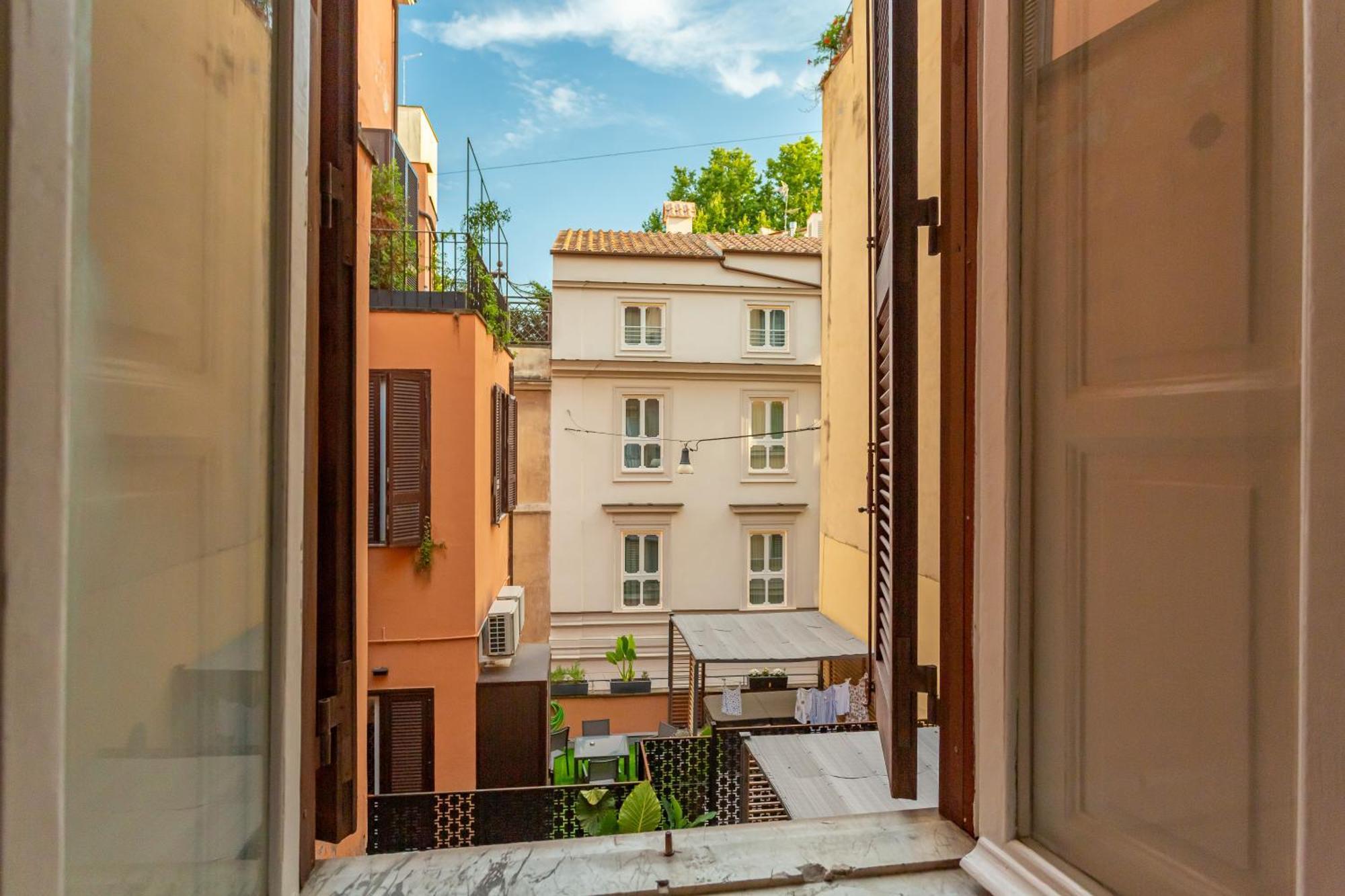 Daplace - Serenella * Rome
